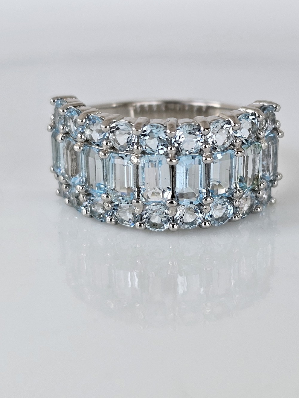 Genuine 4.30 Sky Blue Topaz Ring Sterling Silver Size 8!
